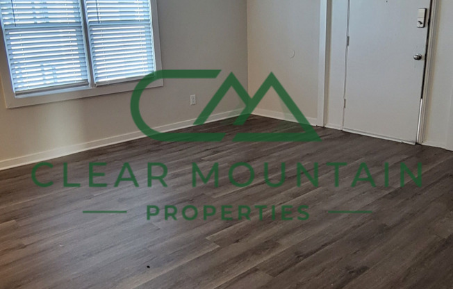 2 beds, 1 bath, 980 sqft, $1,225, Unit 52
