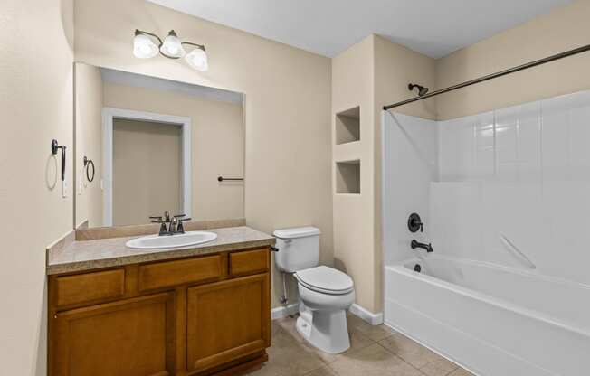 Little Tuscany Apartments & Townhome - Townhome Bathroom