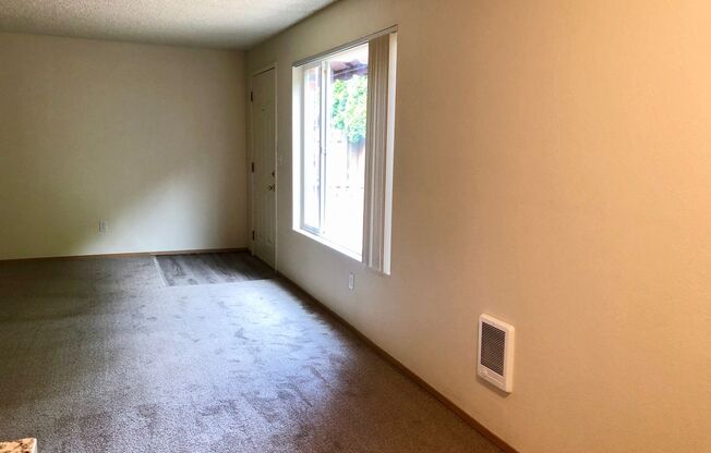 2 beds, 1 bath, 669 sqft, $1,345, Unit 47