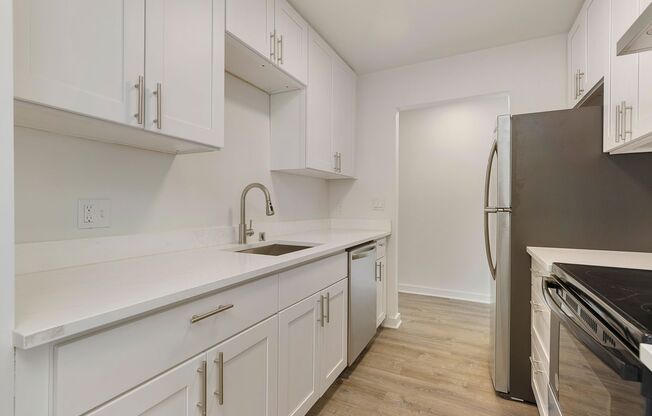 2 beds, 1 bath, 986 sqft, $2,700, Unit 301