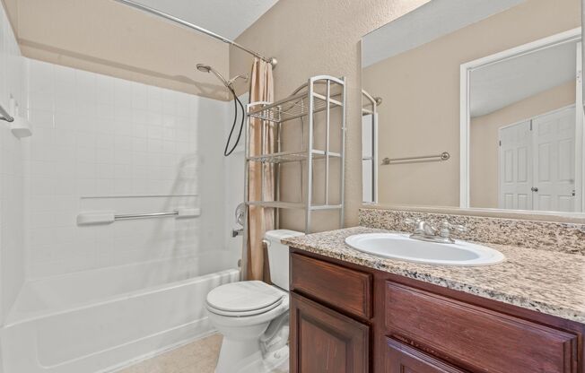 2 beds, 2 baths, $1,150, Unit UNIT # 2107