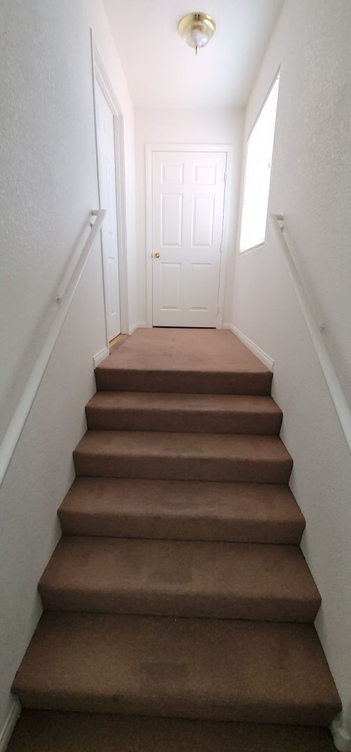 Beautiful Condo in Gated Community with Pool & Spa!