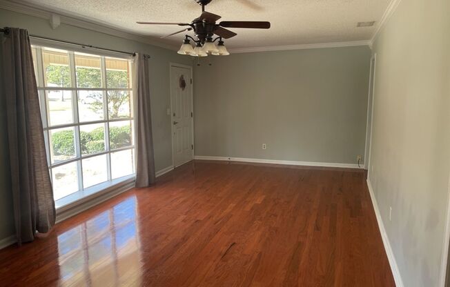 *JUST REDUCED* 706 Bradwell Street in Hinesville - Bonus Living Space COULD be used as a 3rd bedroom!