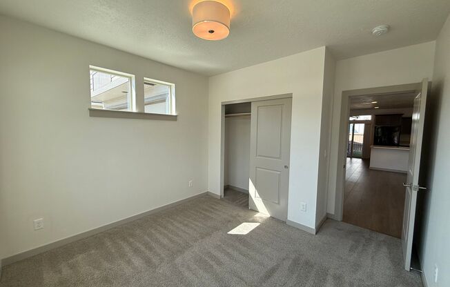 3 beds, 2 baths, 1,281 sqft, $2,495, Unit 75 NE Cessna Dr #1