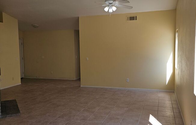 Silver Creek Home 3 Bed 2 Bath + Office