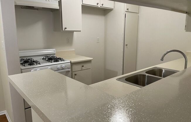 1 bed, 1 bath, $1,745, Unit 113