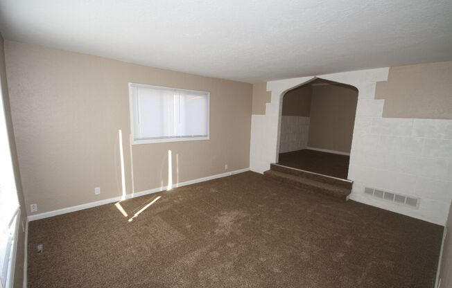 3 beds, 1 bath, $1,425