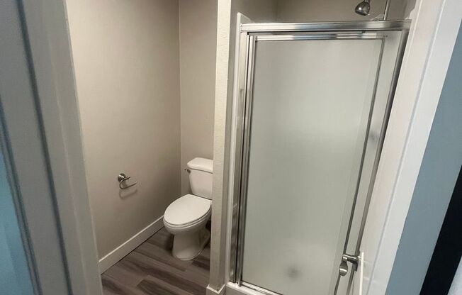2 beds, 2 baths, 1,015 sqft, $3,025, Unit 208