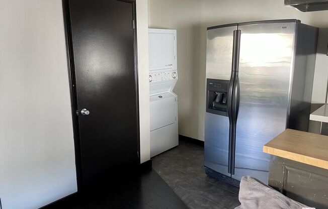 6356 W 6 ST