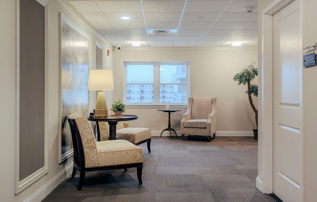 410 - 4th Floor