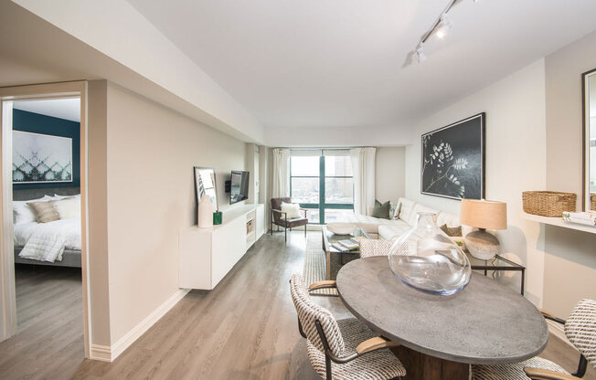 cambridge park apartment bedroom and dining