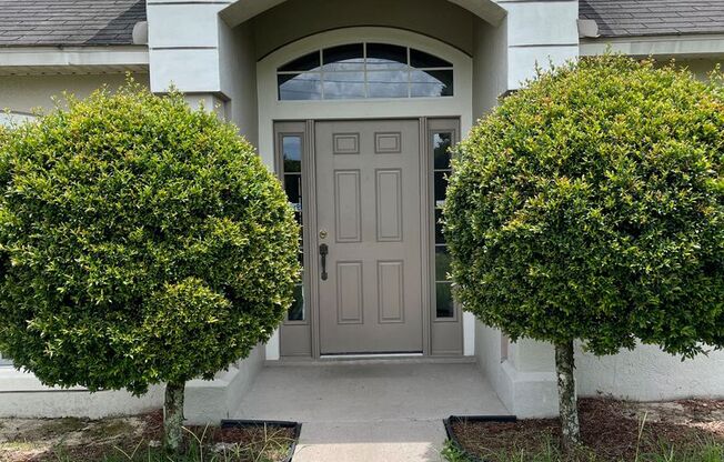 Perfectly Priced! Basic Cable & Internet Included! 4 Bed 2 Bath Ranch!