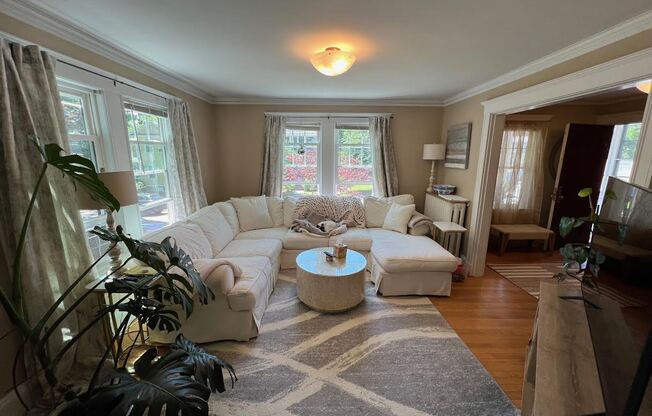 12 WESTBOURNE RD