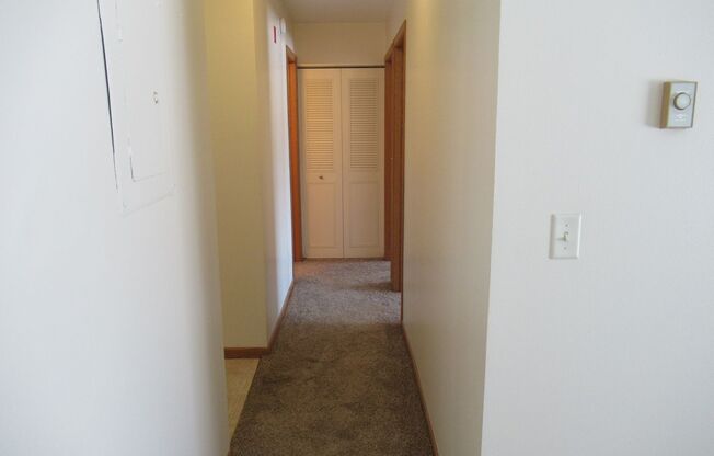 1 bed, 1 bath, 624 sqft, $945, Unit 221