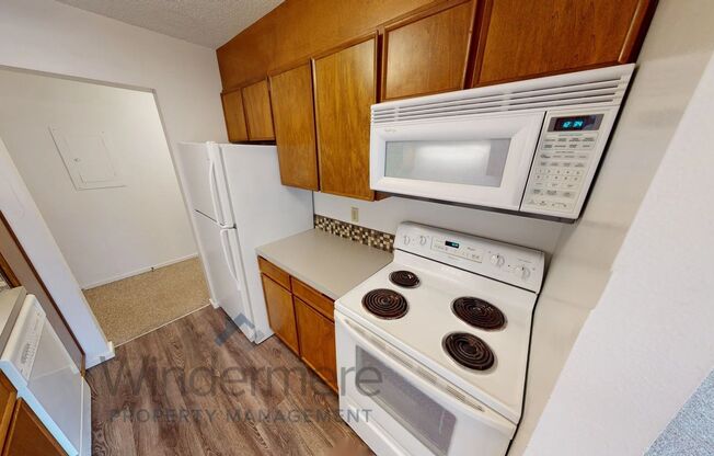 2 beds, 1 bath, 1,029 sqft, $1,325