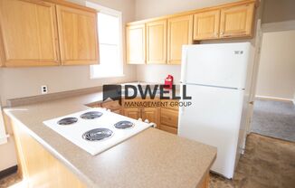 2 beds, 1 bath, $850, Unit 2