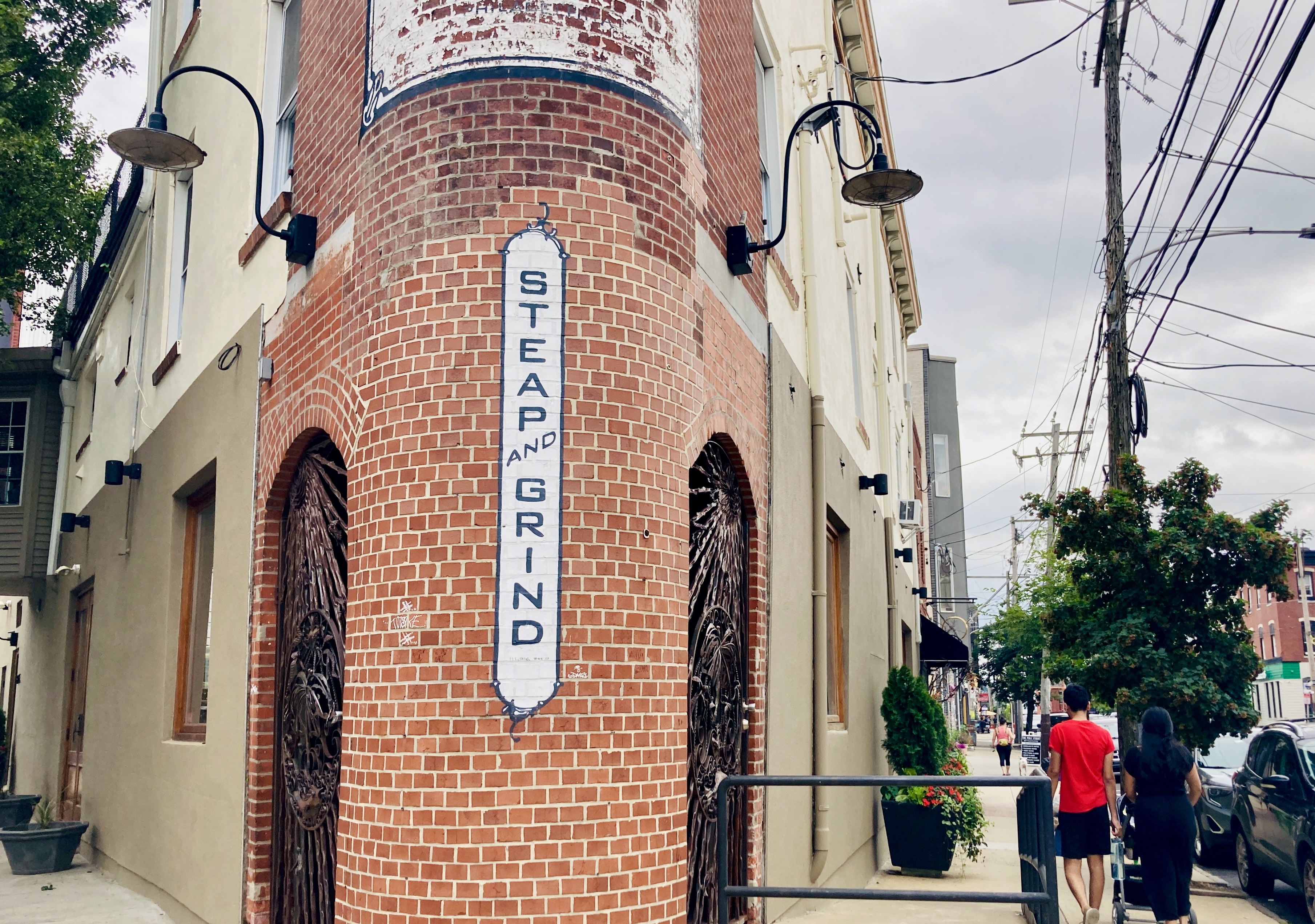 Steap and Grind Café on Frankford Ave, Fishtown