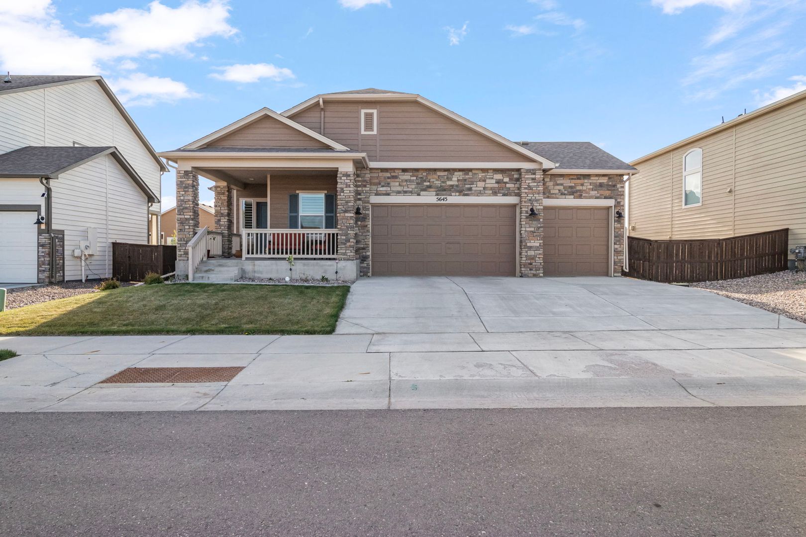 Gorgeous 5 Bed 3 Bath Home in North Loveland!