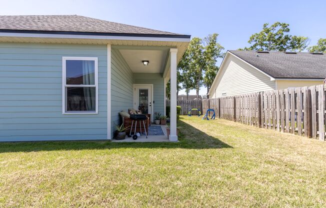 Spacious 3BR/2BA Home with Open Layout, Island Kitchen & Fenced Yard – $2000/Month