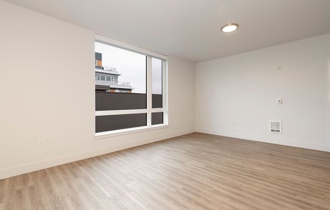 1 bed, 1 bath, 634 sqft, $1,745, Unit 410