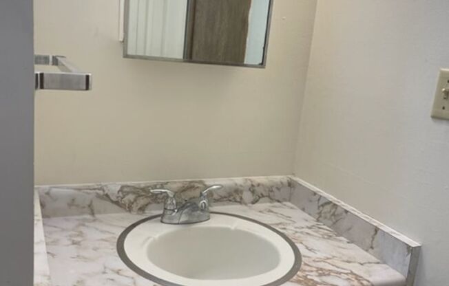 Studio, 1 bath, $719, Unit 2129 102