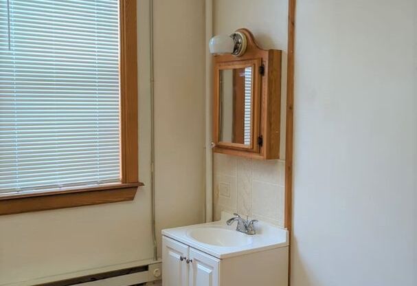 1 bed, 1 bath, 230 sqft, $625, Unit 223