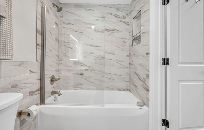1 bed, 1.5 baths, $1,800, Unit 4-12A