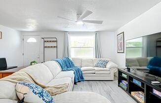 2099 20 AVE SW