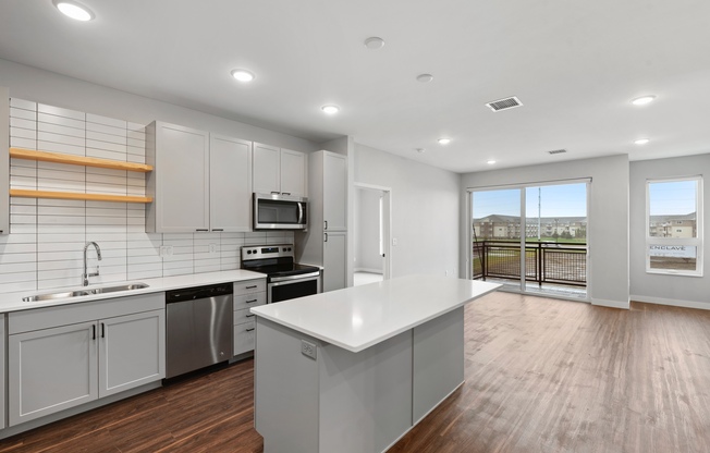 2 beds, 2 baths, 1,083 sqft, $1,610, Unit 221