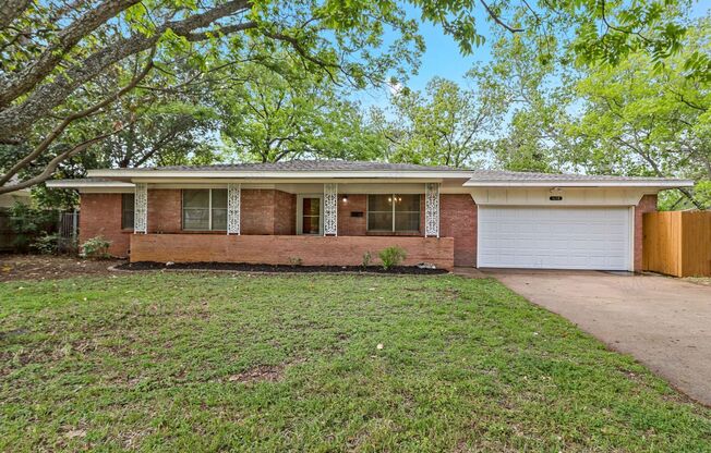 1618 UNIVERSITY DR