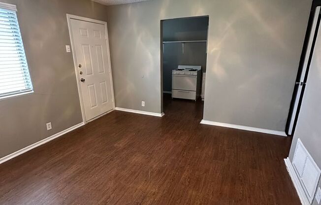 Brookview Duplex 6822