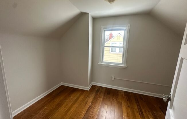 3 beds, 1 bath, $1,695