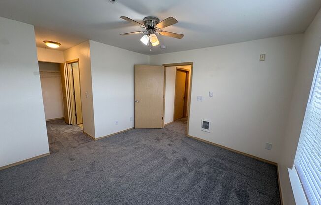 2 beds, 2 baths, 1,018 sqft, $1,450, Unit 354-3013