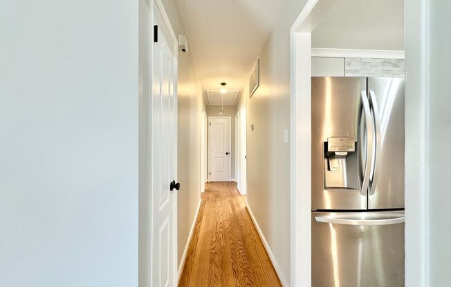 Adorable 3 Bed/2 Bath Off N Holden/Westridge
