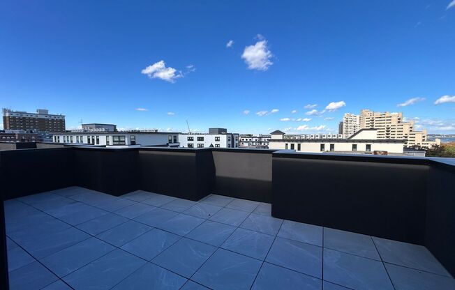 2 beds, 1 bath, 655 sqft, $2,950, Unit 502
