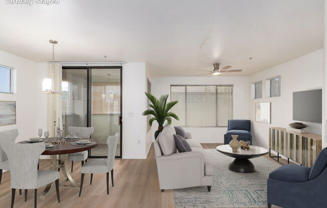 Huge 1 bedroom in Central Phoenix! Close to all major freeways!