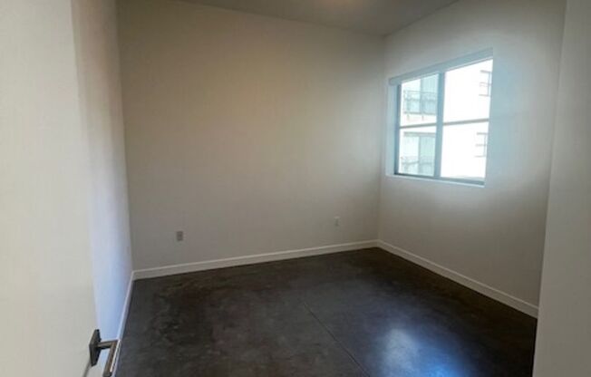 1 bed, 1 bath, 367 sqft, $2,895, Unit PH10