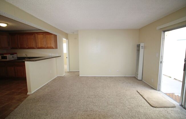 2 beds, 1 bath, $2,400