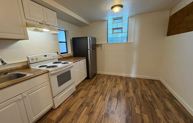 Skylark Apartments