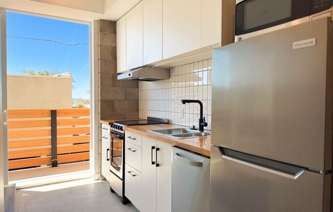 Studio, 1 bath, $1,995, Unit 102