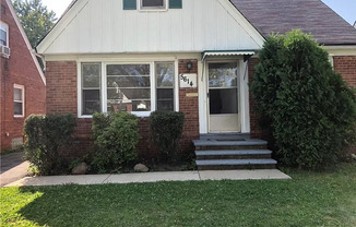 PRICE DROP! Beautiful 3 bedroom in Maple Hts