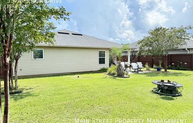 3 beds, 2 baths, 1,475 sqft, $1,950