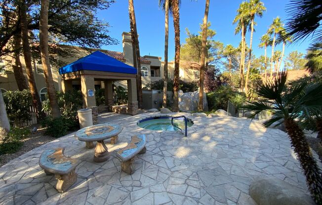 3 beds, 2 baths, $1,600