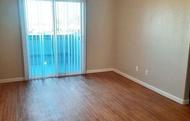 1 bed, 1 bath, 592 sqft, $1,075, Unit 184