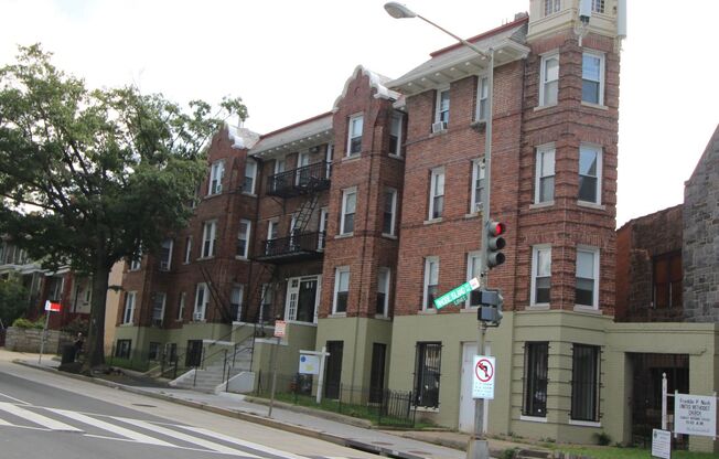 61 Rhode Island Ave