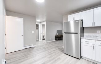 2 beds, 1 bath, 925 sqft, $1,099, Unit 2690-20