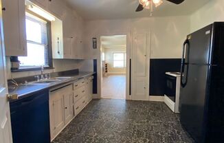 Affordable 1 bedroom + office/1 bath available NOW!
