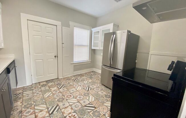 $400 OFF FIRST MONTH'S RENT IF MOVE IN BY 9/1/26!! Recreated Historic home 2 BD | 1.5 BA