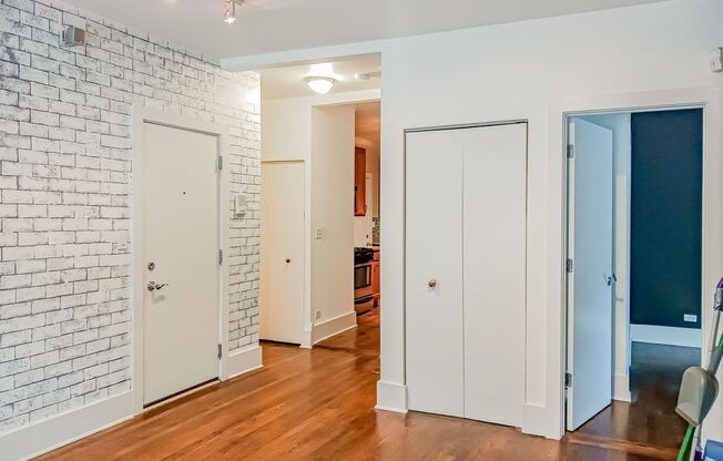 2 beds, 1 bath, 785 sqft, $2,875, Unit 1851-1