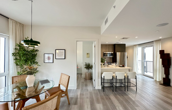 2605 SNYDER AVE